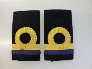 Afbeeldingen van Epaulette    3rd assistant engineer