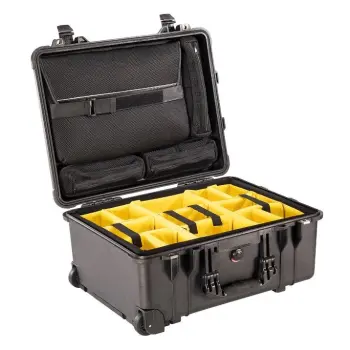Peli 1560SC Peli Koffer Zwart met divider