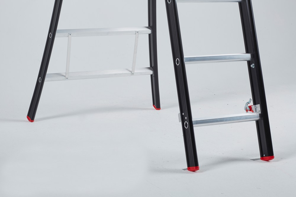 Ladder Nevada USP 10 uitgebogen bomen