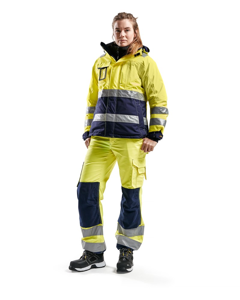 afbeelding met model 487219873389